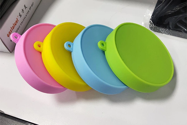 Panelas de silicone ganham popularidade em cozinhas domésticas